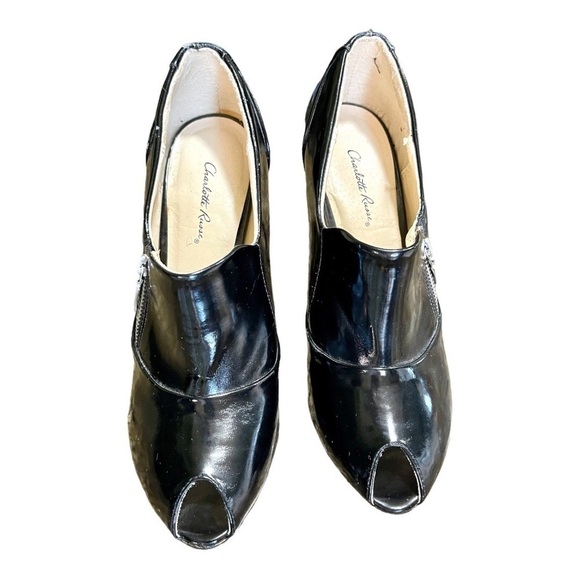 CHARLOTTE RUSSE, BLACK PATENT LEATHER HEELS. ATTRACTIVE ZIP UP CLOSURE. SIZE 8 - Picture 2 of 8